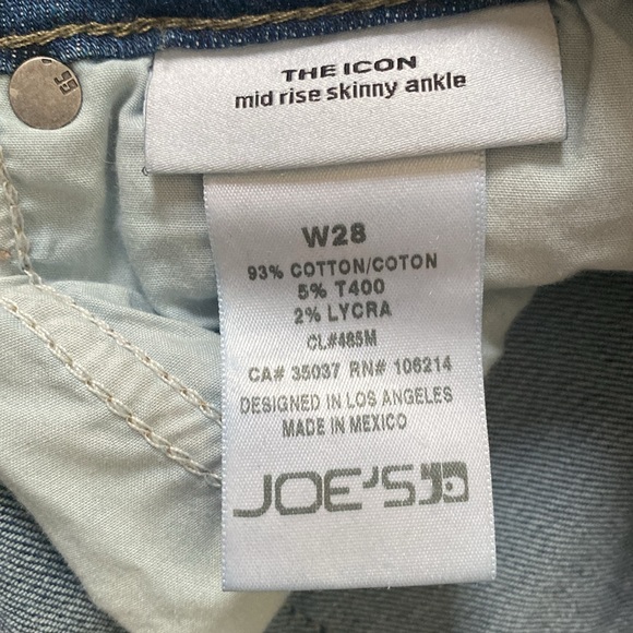 Joes “The Icon” Jeans with frayed bottoms - Picture 3 of 8